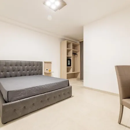 Room Salento Palace 2-3